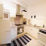 Lb5 Seeappartement Haus Landskron Mit Direktem Seezugang Am Ossiachersee Апартаменты *