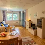 Lb5 Seeappartement Haus Landskron Mit Direktem Seezugang Am Ossiachersee *