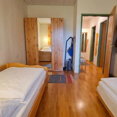 Lb5 Seeappartement Haus Landskron Mit Direktem Seezugang Am Ossiachersee Apartman Annenheim