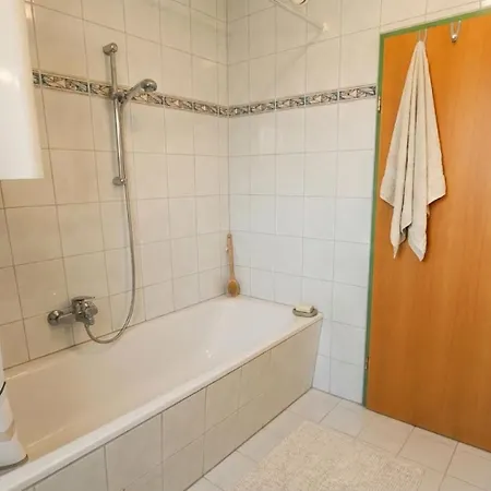 Lb5 Seeappartement Haus Landskron Mit Direktem Seezugang Am Ossiachersee Διαμέρισμα *