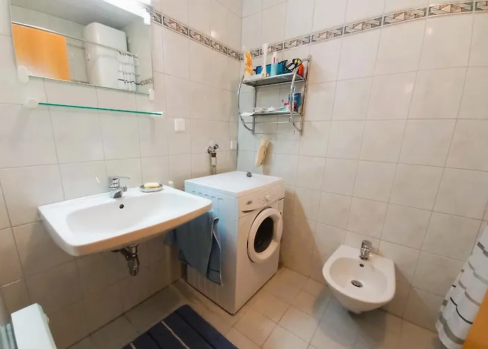 Lb5 Seeappartement Haus Landskron Mit Direktem Seezugang Am Ossiachersee דירה