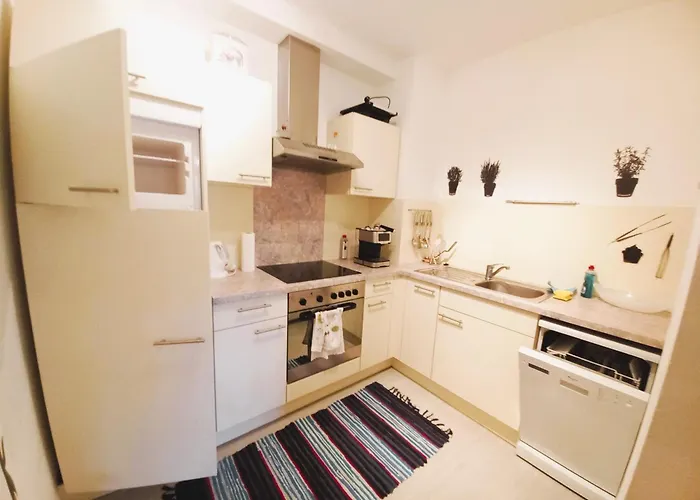 Lb5 Seeappartement Haus Landskron Mit Direktem Seezugang Am Ossiachersee דירה *